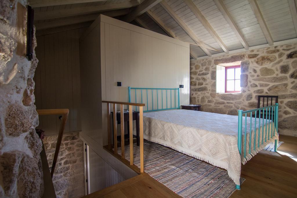 Hostal Casas Dos Avos Vale de Cambra Habitación foto