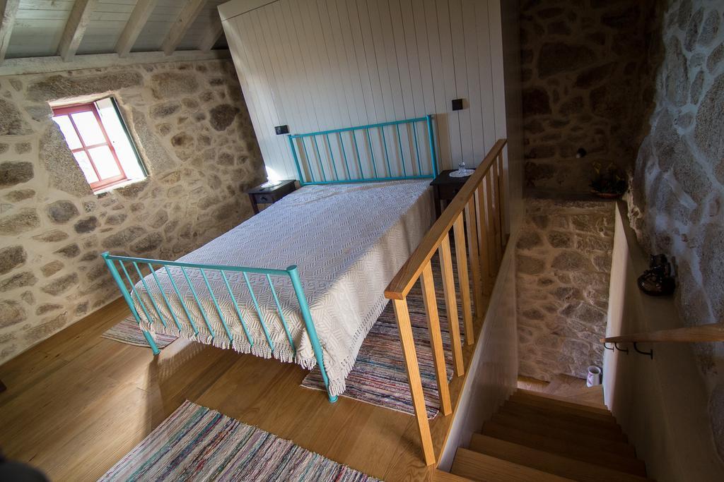 Hostal Casas Dos Avos Vale de Cambra Habitación foto