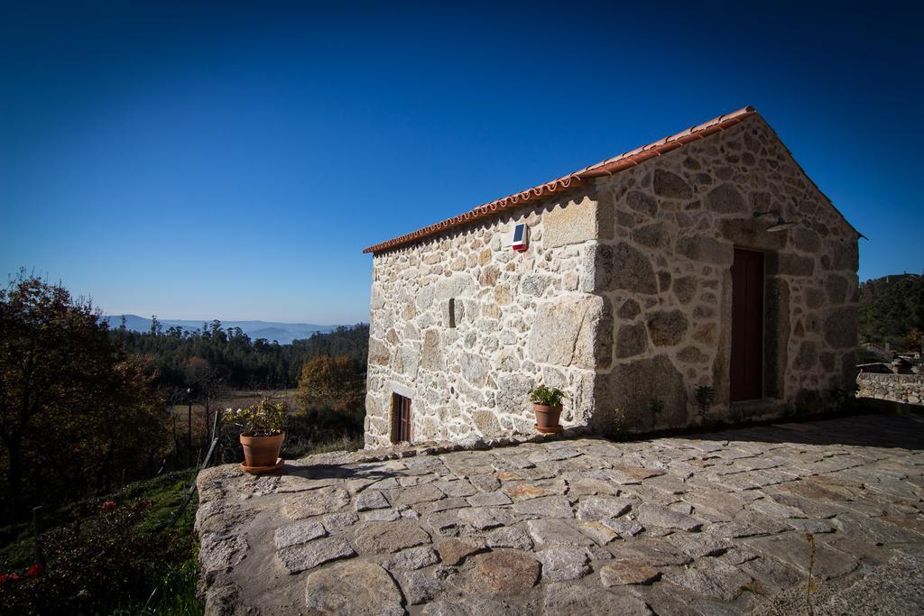 Hostal Casas Dos Avos Vale de Cambra Habitación foto