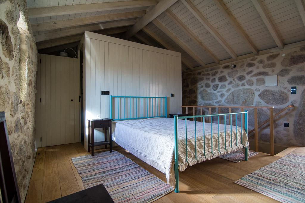 Hostal Casas Dos Avos Vale de Cambra Habitación foto