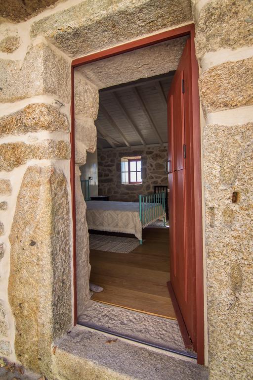 Hostal Casas Dos Avos Vale de Cambra Habitación foto
